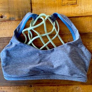 Lululemon Free To Be Sports Bra